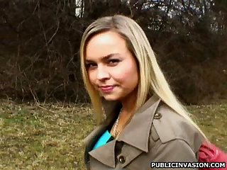 Busty Blonde Babe Takes Off her Clothes in Public for a Reality Porn Video